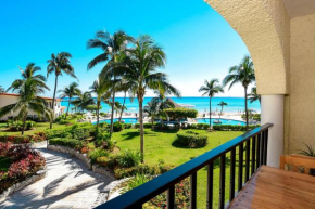 Perfect for Couples Relaxing Xaman Ha Oceanfront 1 Bedroom XH7110